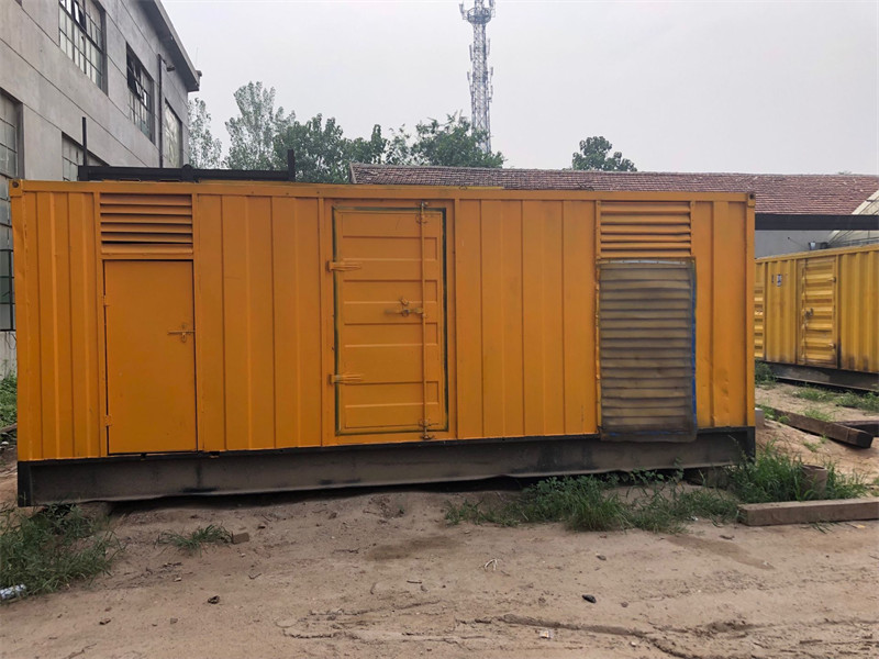 永昌发电机出租进行负载测试时，电瓶电量不足的具体判断标准是什么？